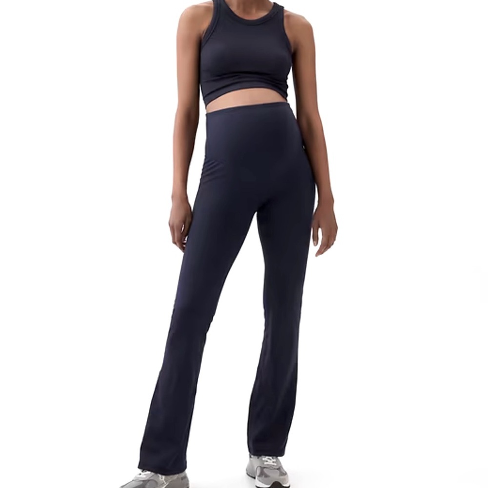 Gap Black maternity yoga pants